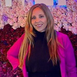 Meet your Posher, Suzanne